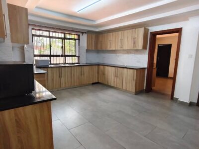 7 Bedroom Maisonette for Rent in Karen, Nairobi | Swimming Pool & SQ | KSh 400,000 Per Month