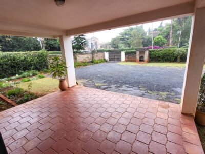 Luxury 4 Bedroom Standalone House with Guest Wing for Sale & Rent in Gigiri, Nairobi